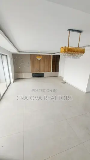4bdrm Duplex in Spring Valley for rent