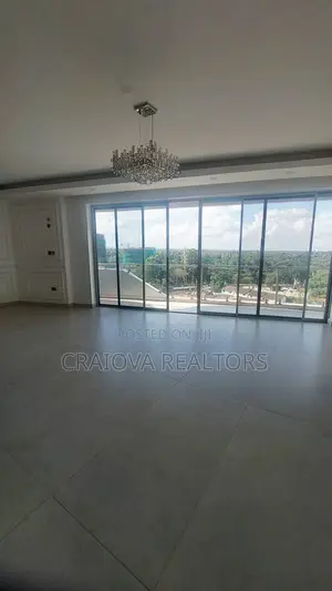 4bdrm Duplex in Spring Valley for rent