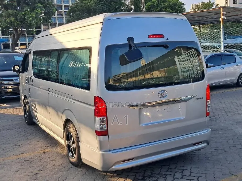 Toyota Granvia 2019 Silver