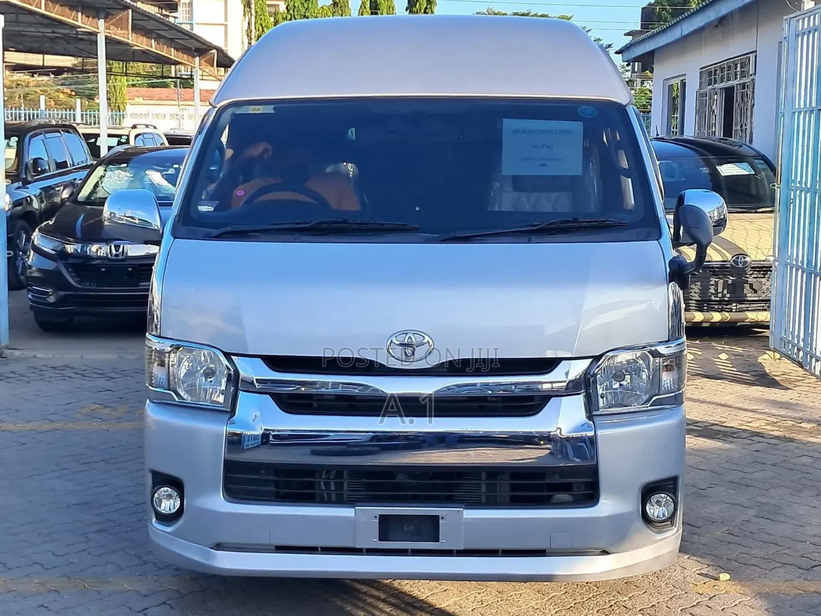 Toyota Granvia 2019 Silver