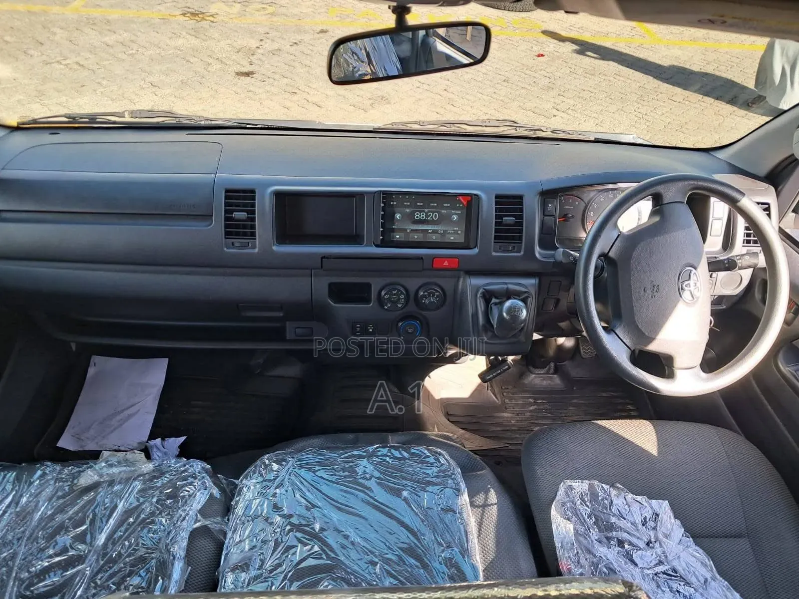 Toyota Granvia 2019 White