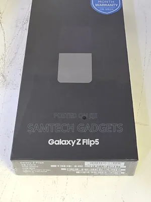 New Samsung Galaxy Z Flip 5 256 GB Green