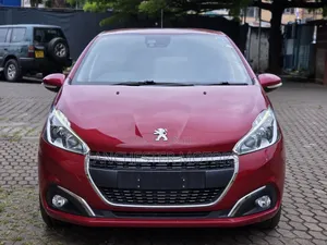Peugeot 208 2019 Red