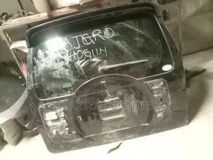 Pajero Shogun V93 Tailgate With Spoiler