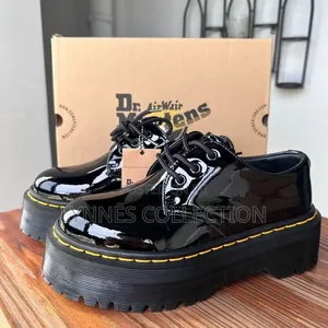 Dr Martens Low Cut Sneakers