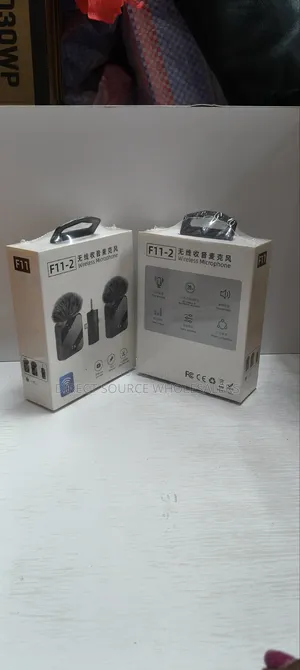 F11 Wireless Lavalier Microphone for iPhone Android