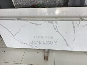 Cararra Granite