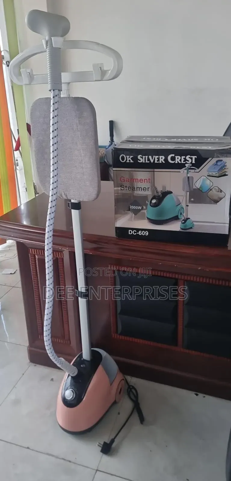 Silver Crest 2000w Garment Steamer Stand