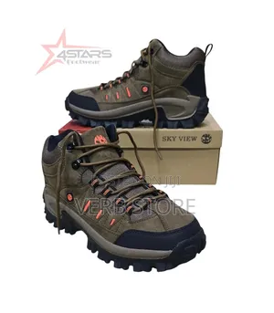 Skyview Hiking Boots Aggressive Threads