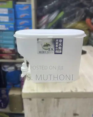 3.5-Liter Plastic Beverage Container