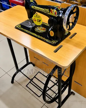 Heavy Duty Sincer Sewing Machine With Table