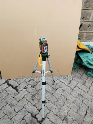 Laser Level With Tripod Stand