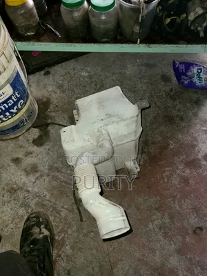 Subaru Legacy /Outback Washer Bottle