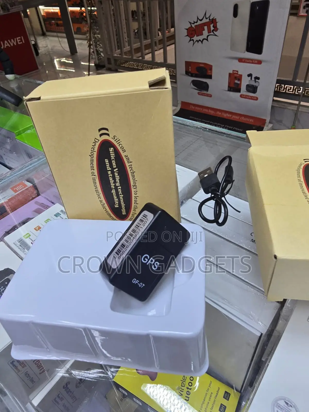Gf-07 Gps Tracker Small Hidden Vehicle Tracking Device