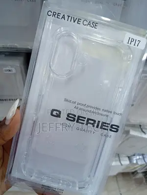 Apple iPhone 17 Shock-Absorbing Case