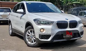 BMW X1 xDrive28i AWD 2017 White