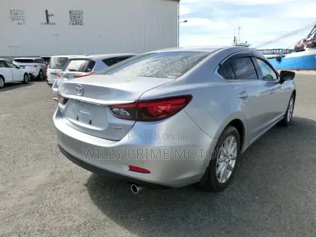 Mazda Atenza 2018 Silver