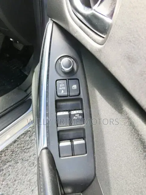 Mazda Atenza 2018 Silver