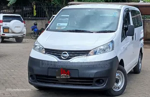 Nissan NV200 S 2019 White