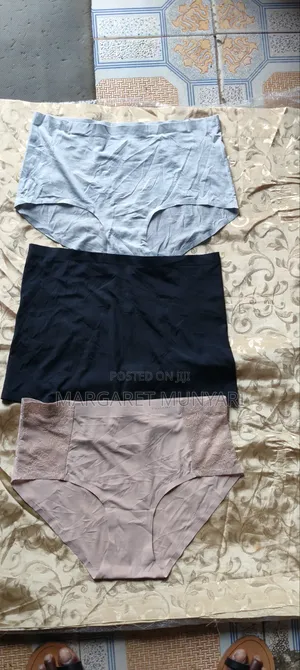 Fancy and Full Plain Simless Pants