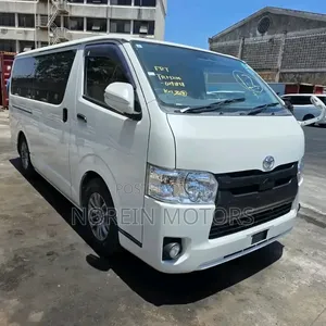 Toyota HiAce 2019 White