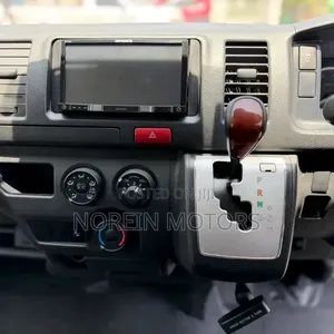 Toyota HiAce 2019 Blue
