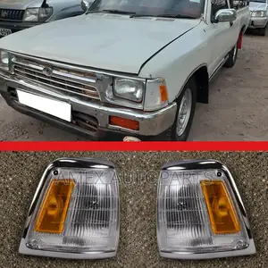 Corner Lamp Toyota Hilux Yn85 P/Up Chrome (Amex)