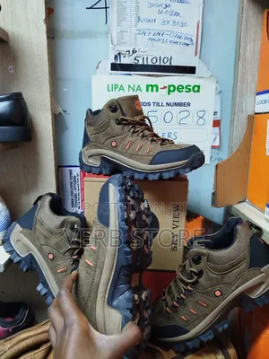 Light Weight Skyview Hiking Boot
