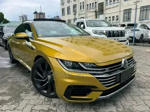 Volkswagen Arteon 2019 Gold