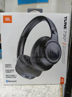 These Are JBL Tune 730bt Wireless Over-Ear Headphones in Black.