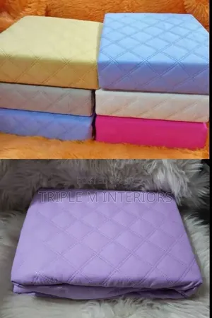 Advanced Spill-Resistant Mattress Cover