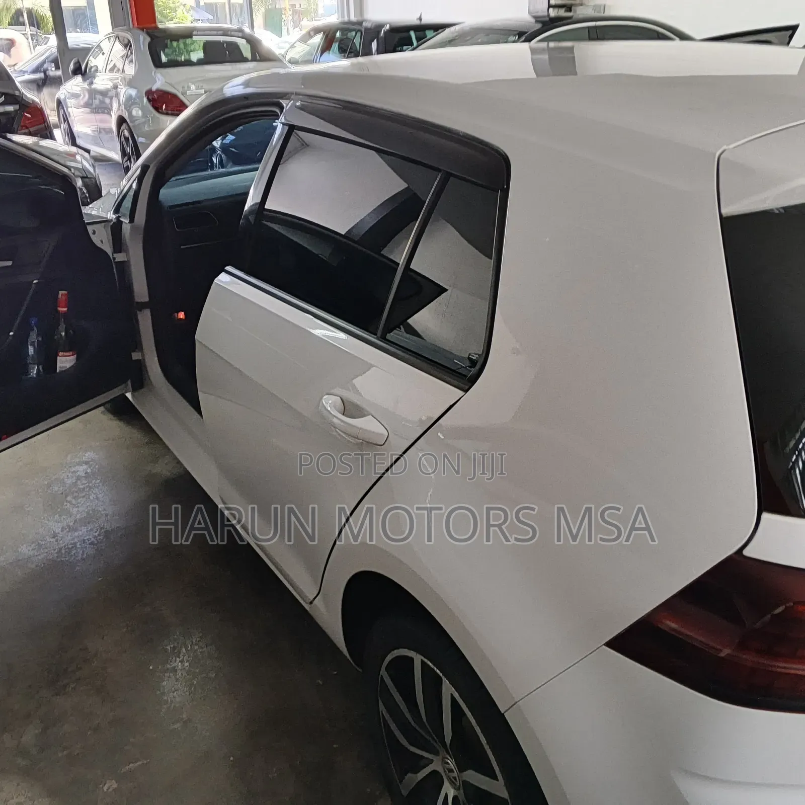 Volkswagen Golf 2018 White