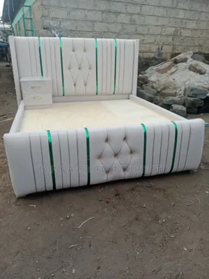 Chester Pure Cream 6x6+1side Table.