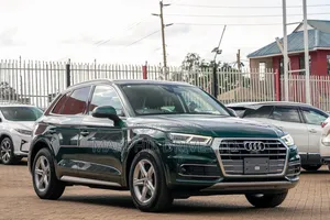 Audi Q5 2.0T Premium AWD quattro 2019 Green