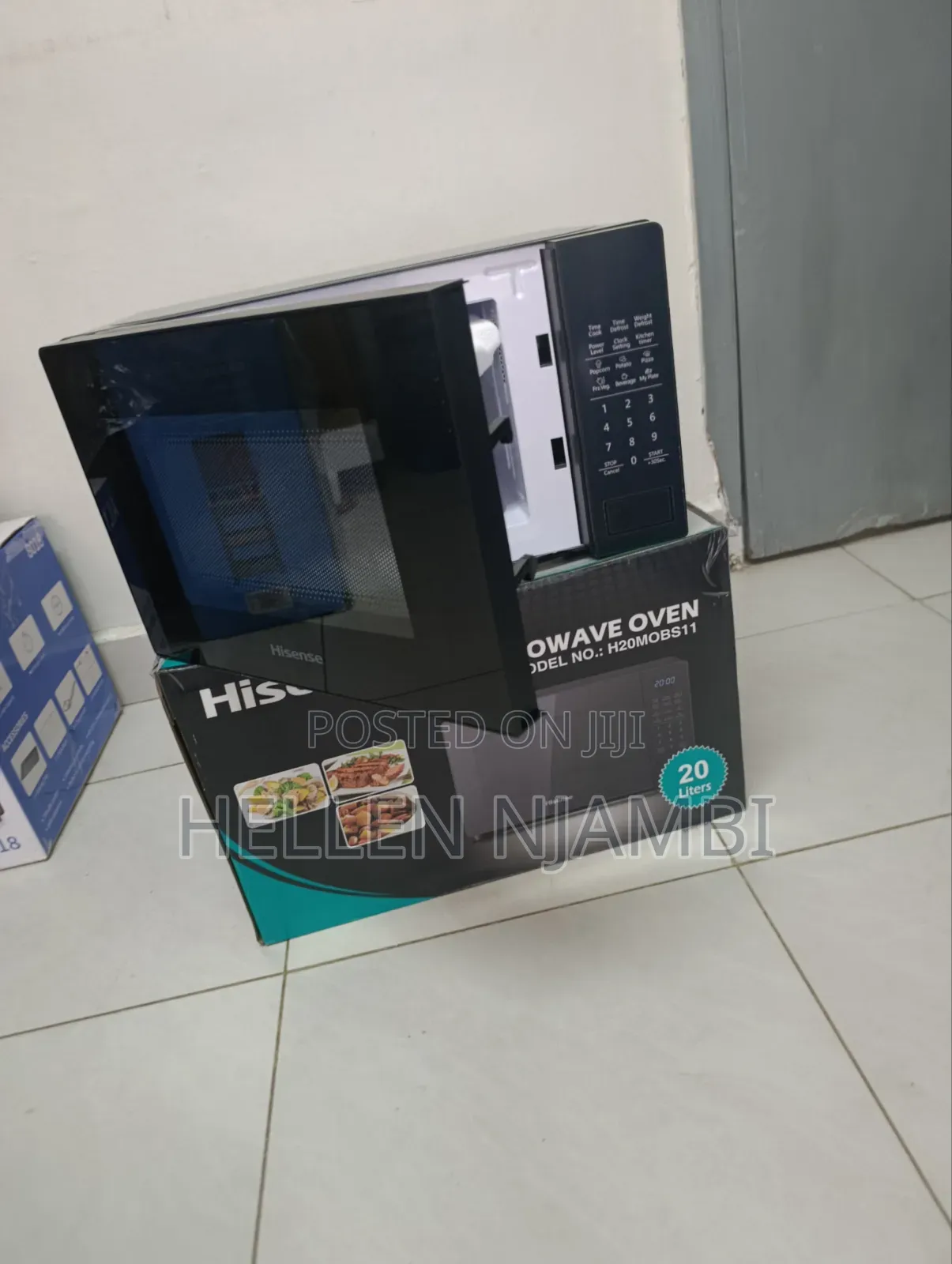 Hisense 20ltrs 700w Digital Microwave Oven (Black)