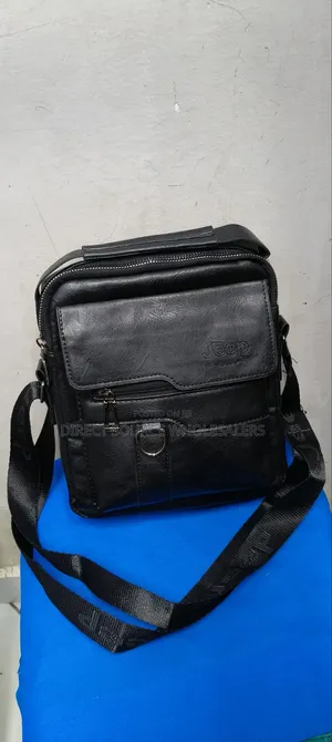 Jeep Unisex Shoulder Bag – Stylish Durable