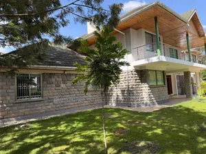 5bdrm Villa in Karen for rent