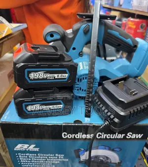 Makita Cordless Circular Saw/ Rechargeable Circular Saw
