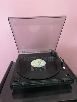 Aiwa Stereo Turntable
