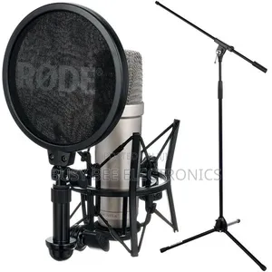 Rode Nt1 Bundle With a Microphone Stand