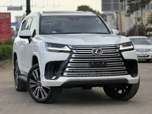 Lexus LX 600 2023 White