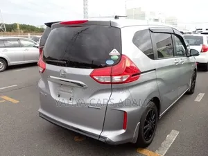 Honda Freed 2019 Silver