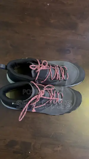 Waterproof Hiking Boots – Durable Outdoor Performance