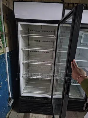 680l Clear Door Fridge