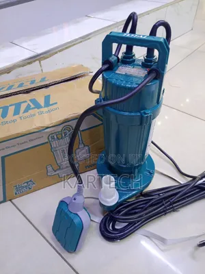 Total 370w (0.5hp) Submersible Water Pump With Float Switch 17m Head