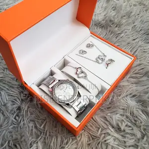 Ladies 5 in 1 Gift Set - Geneva Love Heart