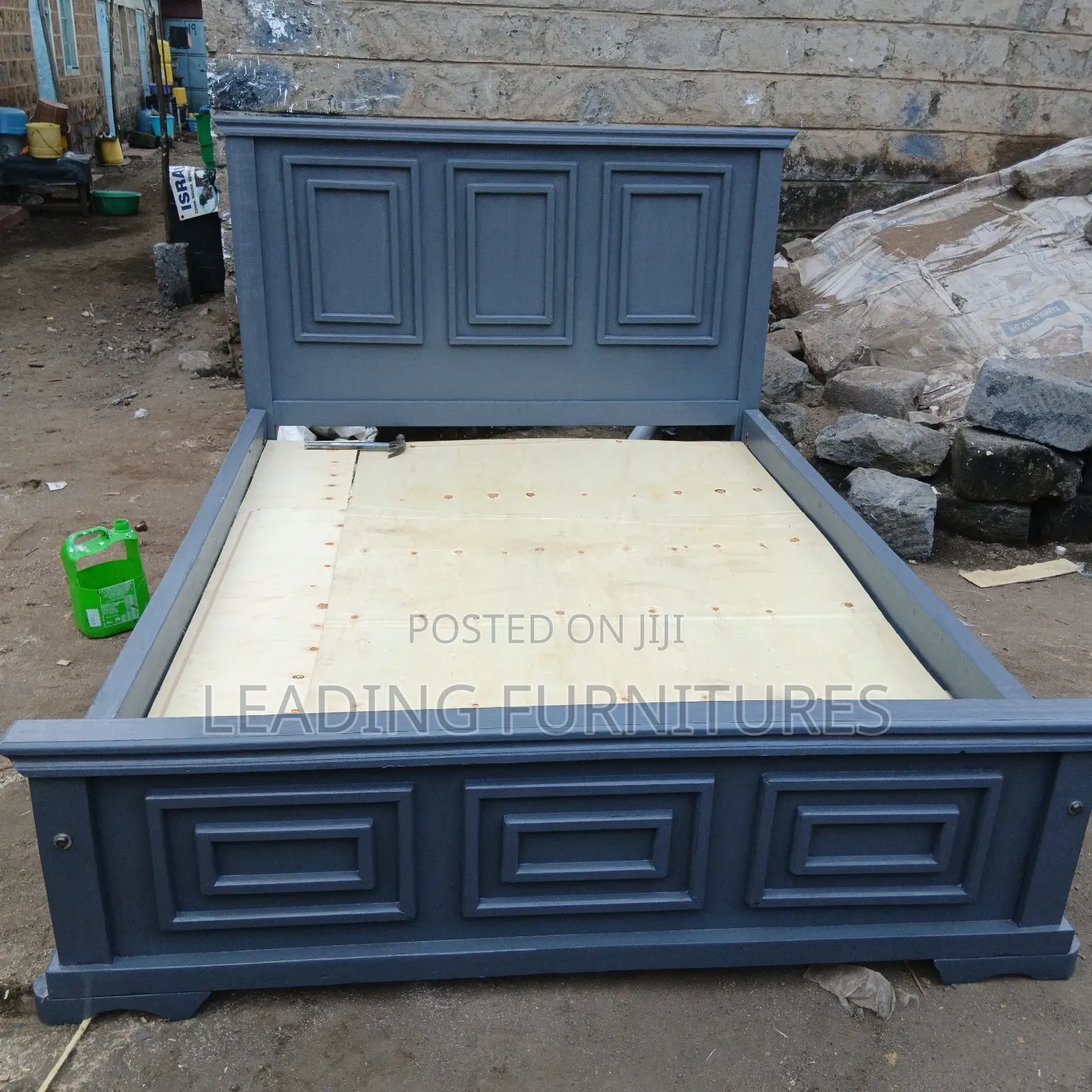 5x6 Mordan Gray Bed