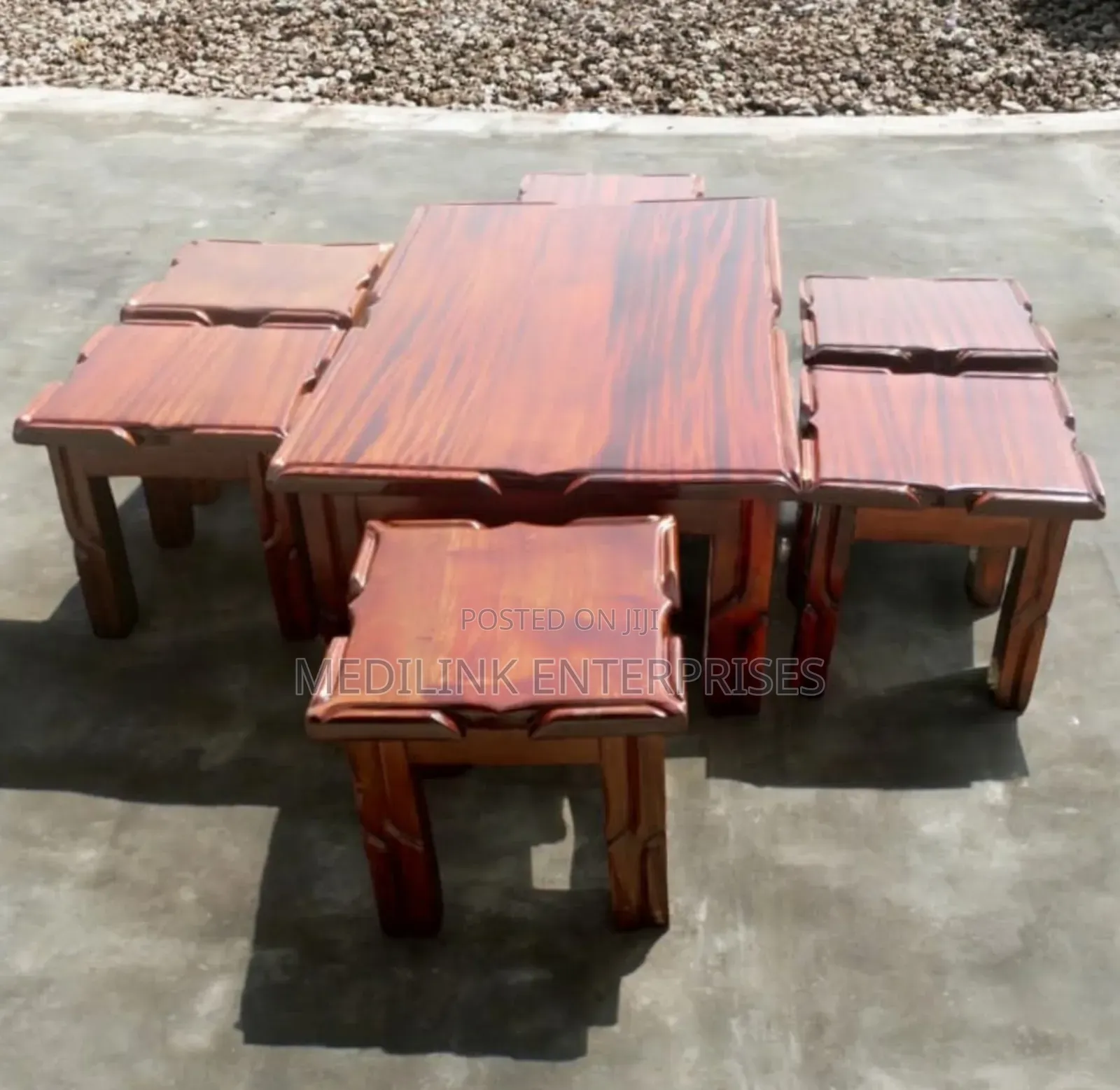 Solid Chocolate Widge Mahogany Coffee Table Set