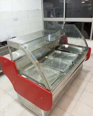 Modern Meat Chillers Display 5ft With Plates