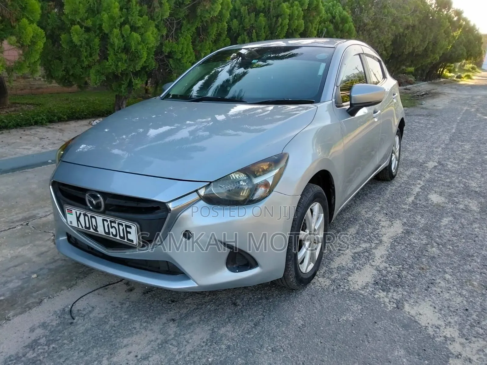 Mazda Demio 2017 Silver